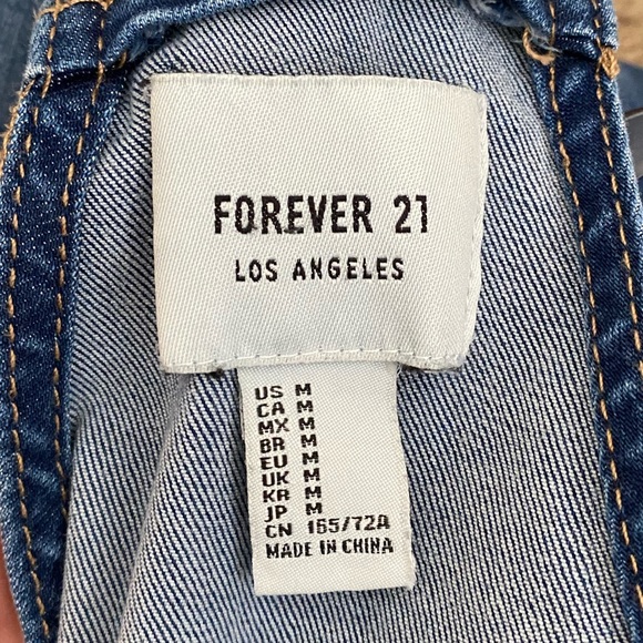 Forever 21 Overalls Shorts, Size Medium - Picture 2 of 2